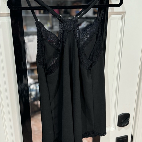 Razor back black lace trim top size small - Picture 4 of 13